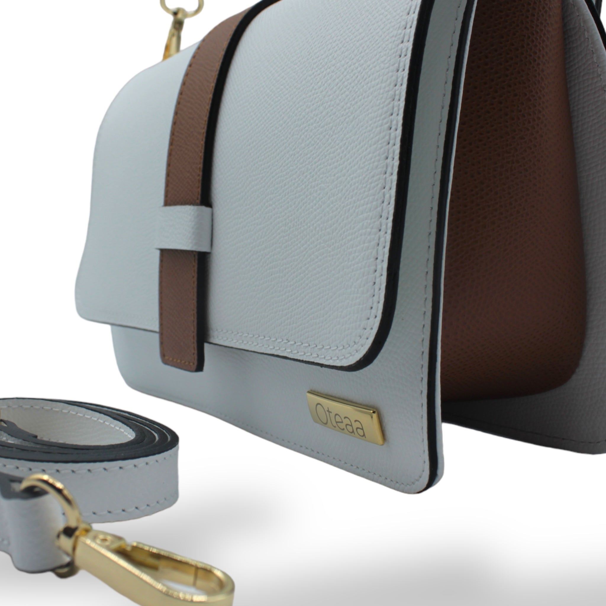 Borsa Cassiopea White